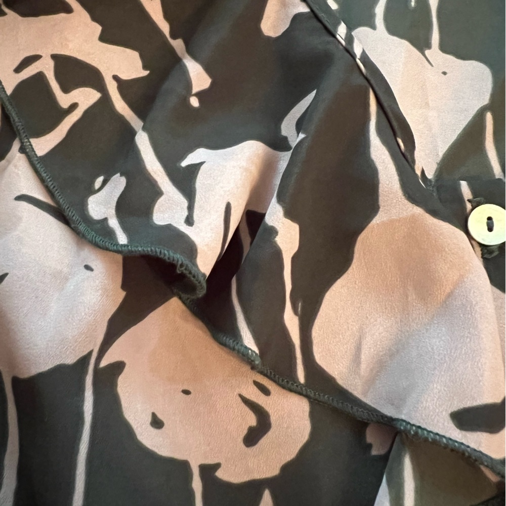 Ruffle Neckline Patterned Dress - image 2